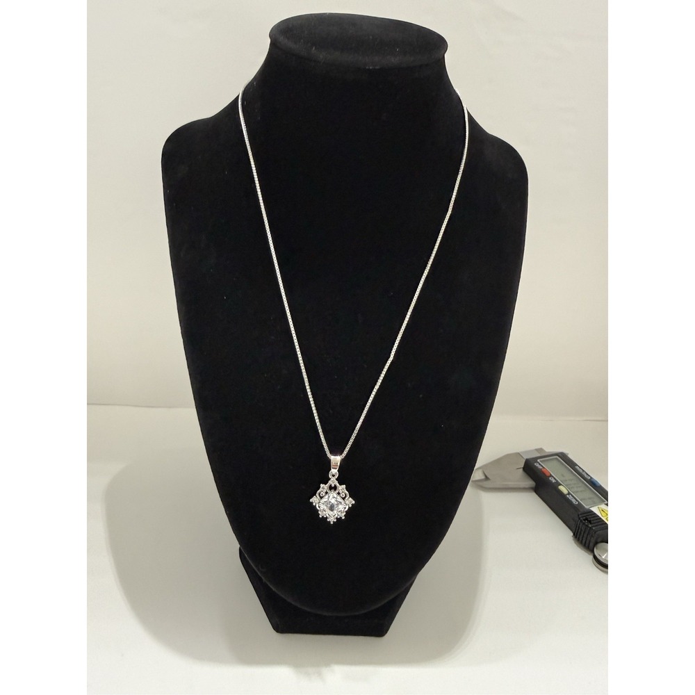 white/clear princess cut gemstone necklace 18inch